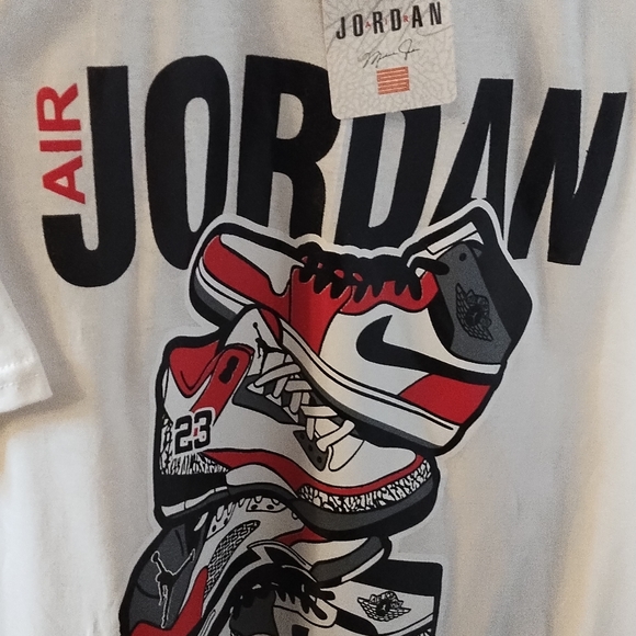 Tshirt - Picture 12 of 15